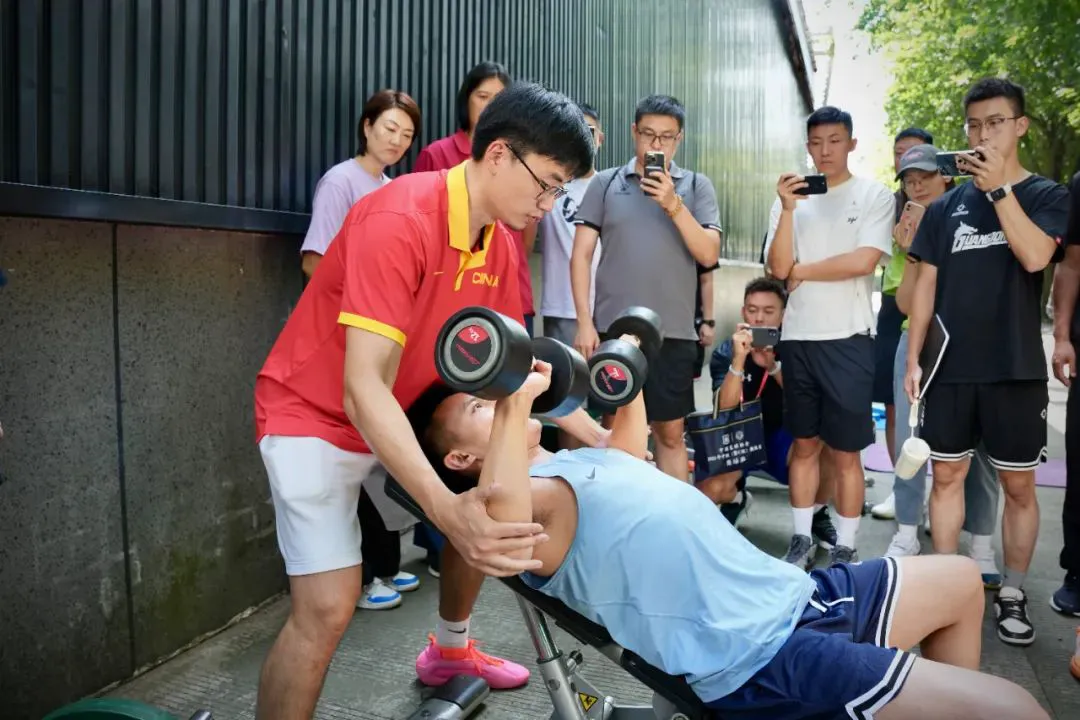 业余篮球爱好者如何借助智能反馈提高比赛表现_1
